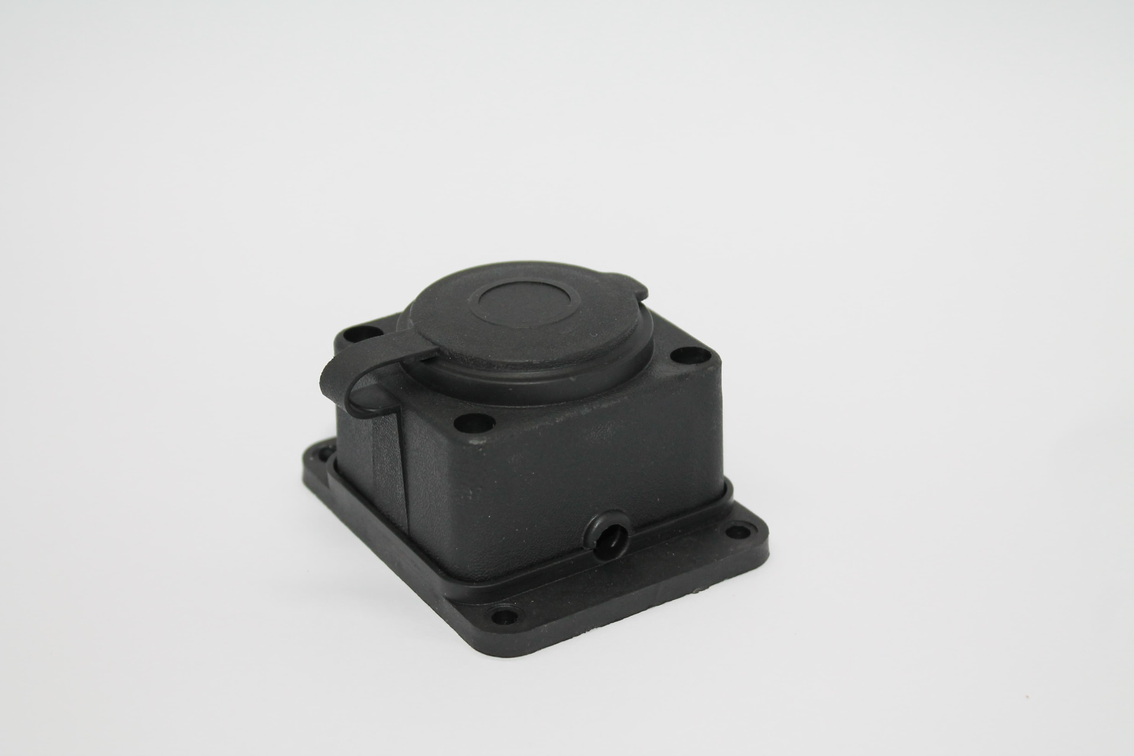Rubber Grounded Socket
